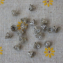100 Pcs Silver Plated Flower Bead Caps Findings Filigree Flower Cup Shape 7mm Silver Bead Caps For Diy Jewelry Making EF8
