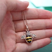 Cute Solid Little Bee Pendant Animal Necklace for Women 18K Rose Gold Plated Jewelry EF8