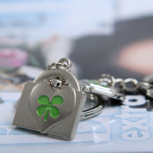 Lover Couples Four-Leaf Clovers Metal Keyring Bag Hanging Keychain Valentine's Day Gifts EF8