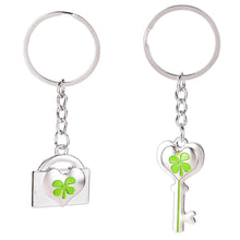 Lover Couples Four-Leaf Clovers Metal Keyring Bag Hanging Keychain Valentine's Day Gifts EF8