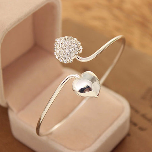 Lovely Gold Plated Rhinestone Heart Shape Cuff Bracelet Bangle Women Lady Ornament Gift EF8