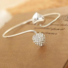 Lovely Gold Plated Rhinestone Heart Shape Cuff Bracelet Bangle Women Lady Ornament Gift EF8