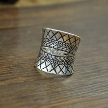 s Vintage Turkish Beach Punk Zircon Ring Ethnic Carved Totem Antique Silver Plated Boho Finger Ring Knuckle Charm Anelli EF8