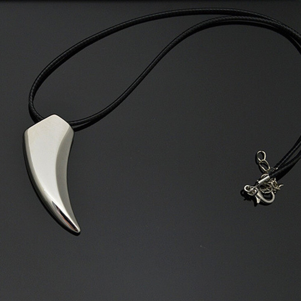 Brave Men's Necklace Stainless Steel Wolf Tooth Necklace Animal Pendant Necklaces Jewelry Gift EF8