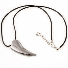 Brave Men's Necklace Stainless Steel Wolf Tooth Necklace Animal Pendant Necklaces Jewelry Gift EF8