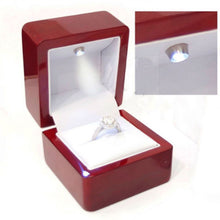 6*6 5 *5cm LED Jewelry Box Wedding Ring Box Case With LED Light Jewelry Display Ring Storage Box Red Color EF8