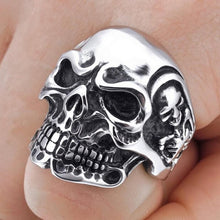 Ring Stainless Steel Rings For Man Big Tripple Skull Ring Punk Biker Jewelry EF8