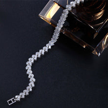 For Women Style Silver Plated Bracelets Bangles Roman Shiny CZ Diamond Heart Shape Chain Bracelets EF8