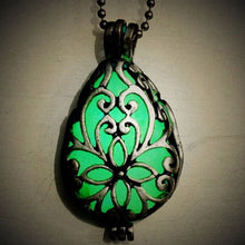 Glow In The Dark Locket Silver Hollow Glowing Stone Pendant Luminous Statement Chocker Pendants Necklace For Women EF8