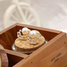 Gold Plated Starry Sky Women Shining Crystal Shell Simulated Pearl Round Stud Earrings  Pearl Earrings EF8