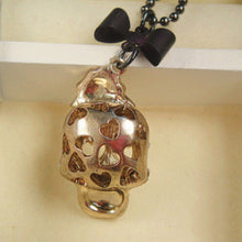 Gothic Hip Hop Skull Head Pendant Necklace With Rose Flower Bow Tie Femal Women Long Chain Sweater Necklace Jewelry EF8