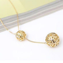 Classic Crystal Hollow Out Two Ball Rhinestone a Long Section of High Texture Flash Spher 18K Gold Plated Necklace EF8