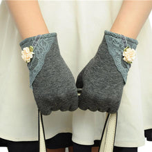 Lovely Lady Outdoor Stretchy Soft Warm Wrist Gloves Screen Gloves For Mobile Phone Tablet Pad EF8