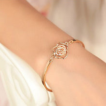 Love Heart Shape Women H  Hollow Out Rose Flower Crystal Bracelet H  Chain Gold Color Brace s EF8