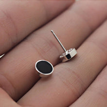Men Stud Earrings Ear Jewelry 2Pcs Round Ear Stud Men Black Plastic Metal Punk Style EF8