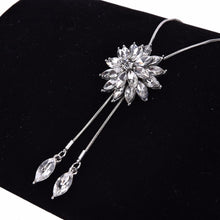 Crystal Flower Snow Sweater Chain Long Crystal P ents Clovers Long Necklace EF8