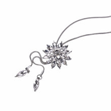 Crystal Flower Snow Sweater Chain Long Crystal P ents Clovers Long Necklace EF8
