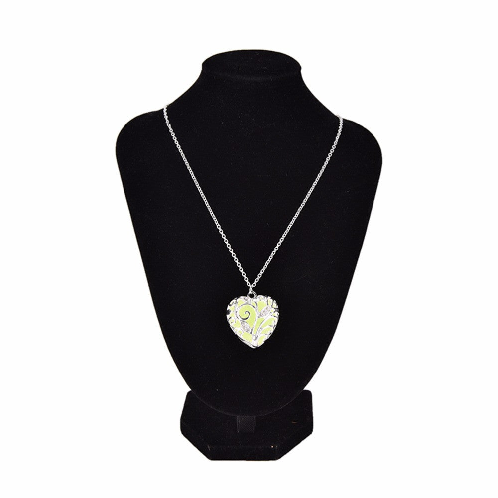 Glow In The Dark Locket Silver Hollow Glowing Stone Pendant Statement Chocker Pendants Necklace For Women EF8