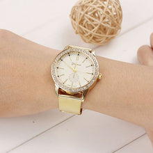 Geneva Women's Golden Stainless Steel Band Roman Rhinestone Dial Analog Quartz Wrist Watch Watches Relogio Feminino EF8