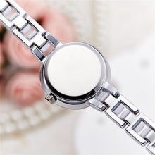 Flower Style Sliver Watch Watch Women Diamond Wristwatch Ladies Watch ClockWristwatches Stainless Watch EF8