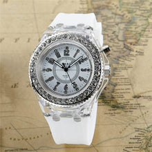 Fashion Ssilicone Diamond Watch LED LuminouColorfulLightWomen Ladies Quartz-Watch Clock Watch Relogio Masculino EF8