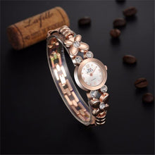 Fashion Daisies Flower Women Watch Rose Gold Bracelet Wrist Watch Women Girl Dress Clocks EF8