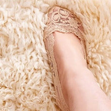 Fashion Women's Cotton Lace Antiskid Invisible Liner Low Cut Socks Causal EF8