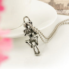 Men Women Infinity Love Silver Plated Chain Necklace Vintage Retro Stainless Steel Couple Skulls Hug Pendant Necklace EF8