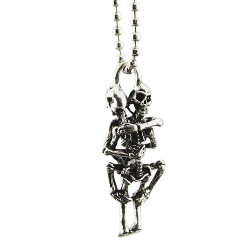 Men Women Infinity Love Silver Plated Chain Necklace Vintage Retro Stainless Steel Couple Skulls Hug Pendant Necklace EF8