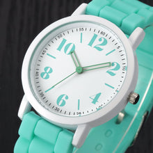 Women Bracelet Watch Ladies Watches Famous clock Analog Silica Jelly Gel Quartz Sports Wrist Watch Gift EF8